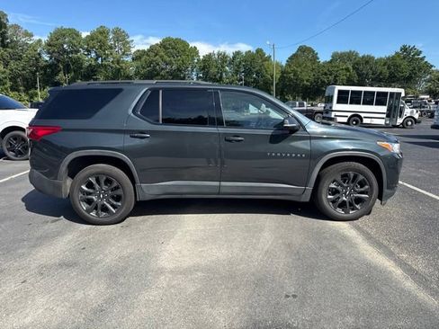 Used 2020 Chevrolet Traverse RS w/ LPO, Floor Liner Package FWD image 6