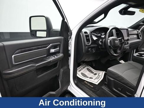 Used 2024 RAM 2500 Big Horn image 16