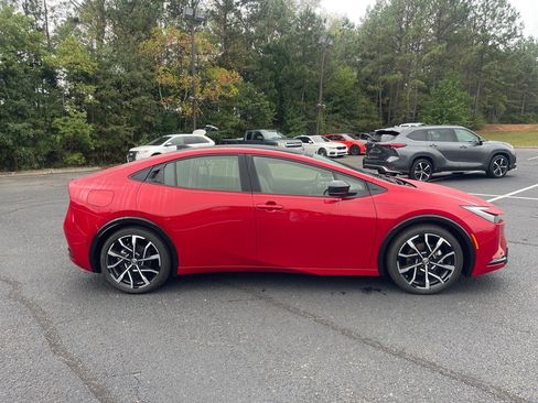 Used 2024 Toyota Prius Prime Premium image 21