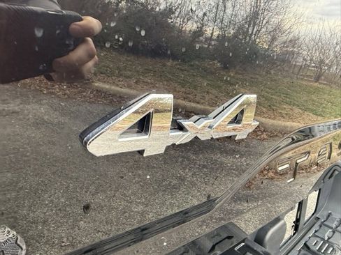 Used 2021 Toyota Tacoma SR image 5