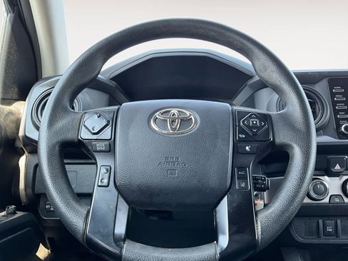 Used 2022 Toyota Tacoma SR image 17