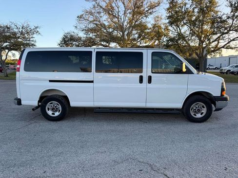 Used 2025 GMC Savana 3500 LT w/ LT Preferred Equipment Group image 8