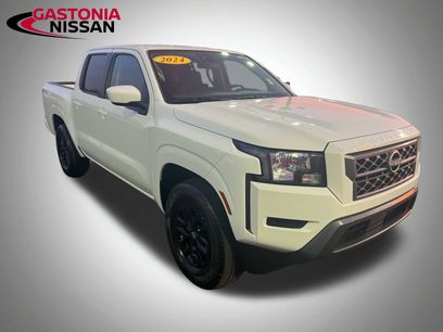 Used 2024 Nissan Frontier SV
