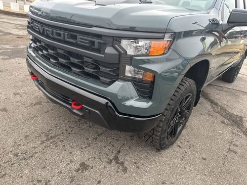 New 2026 Chevrolet Silverado 1500 Custom Trail Boss w/ LPO, Dark Essentials Package image 9