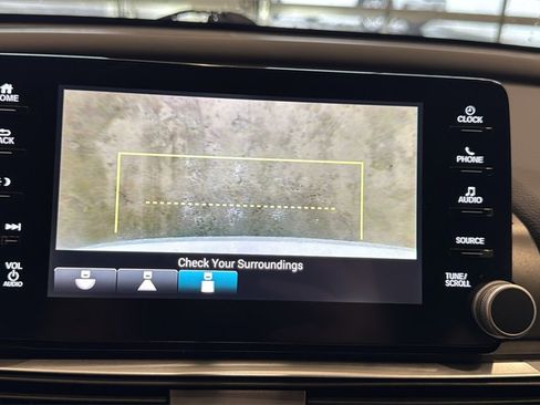 Used 2018 Honda Accord Sport image 36