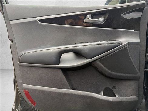 Used 2016 Kia Sorento LX w/ LX Convenience Package image 10