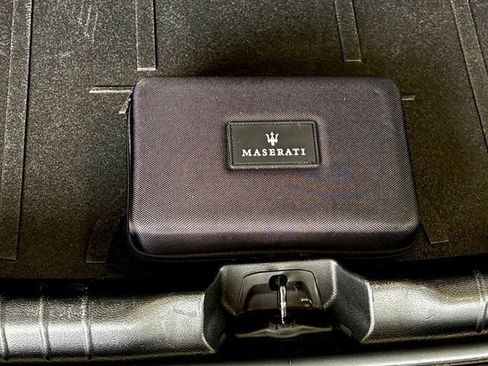 Used 2022 Maserati Ghibli Modena Q4 AWD/4WD image 43