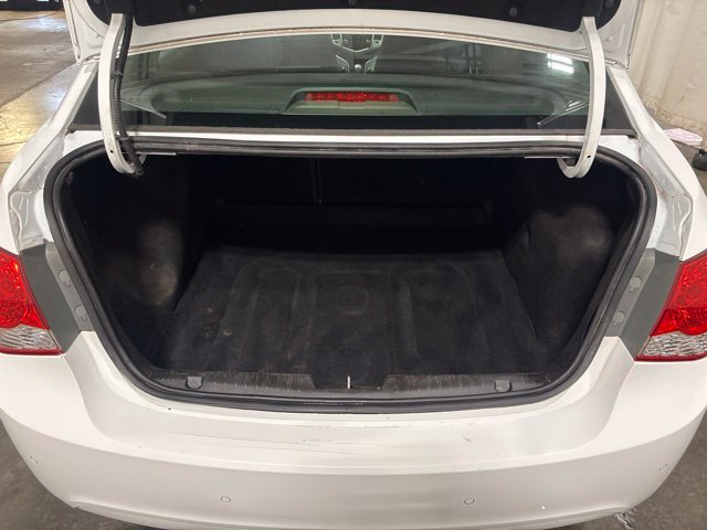 Used 2016 Chevrolet Cruze LT w/ Enhanced Safety Package FWD image 32