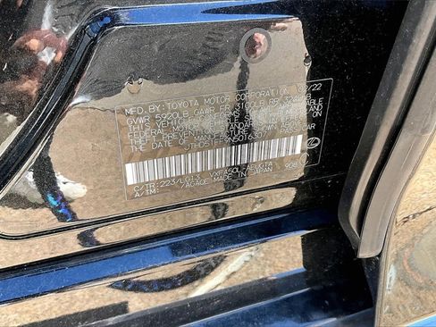 Used 2022 Lexus LS 500 image 33