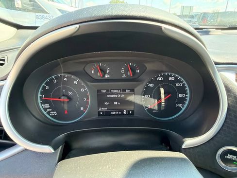 Used 2023 Chevrolet Malibu LT FWD image 19