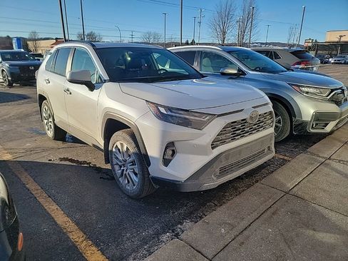 Used 2025 Toyota RAV4 Limited image 1