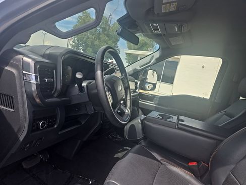 Used 2025 Ford F350 Lariat w/ Tremor Off-Road Package AWD/4WD image 12