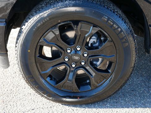 Used 2023 Ford F150 Lariat w/ Equipment Group 502A High image 12