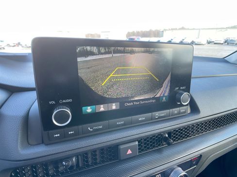 Used 2023 Honda CR-V EX image 18