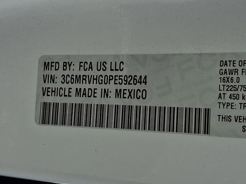 Used 2023 RAM ProMaster 3500 FWD image 29