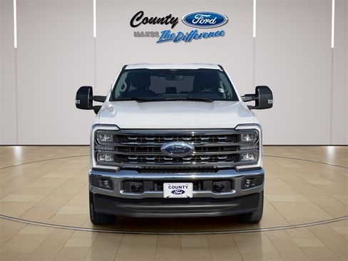 Used 2024 Ford F250 Lariat image 12