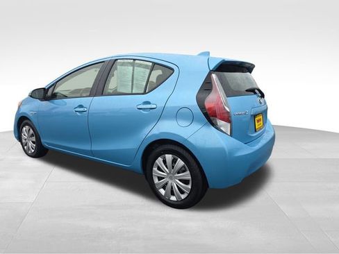 Used 2015 Toyota Prius C Two image 5