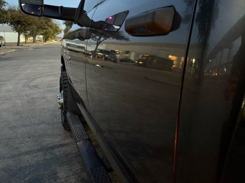 Used 2015 RAM 3500 Tradesman w/ Chrome Appearance Group image 16