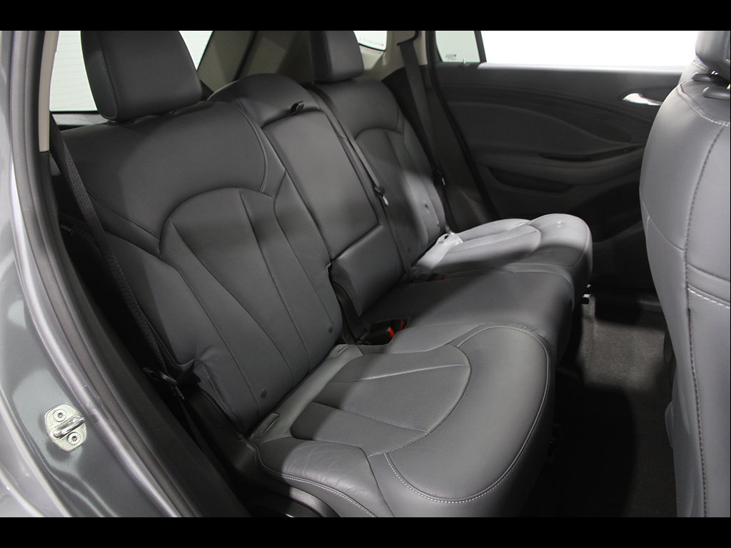 Used 2019 Buick Envision Premium AWD/4WD image 17