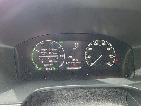 Used 2025 Honda CR-V Sport Touring image 17