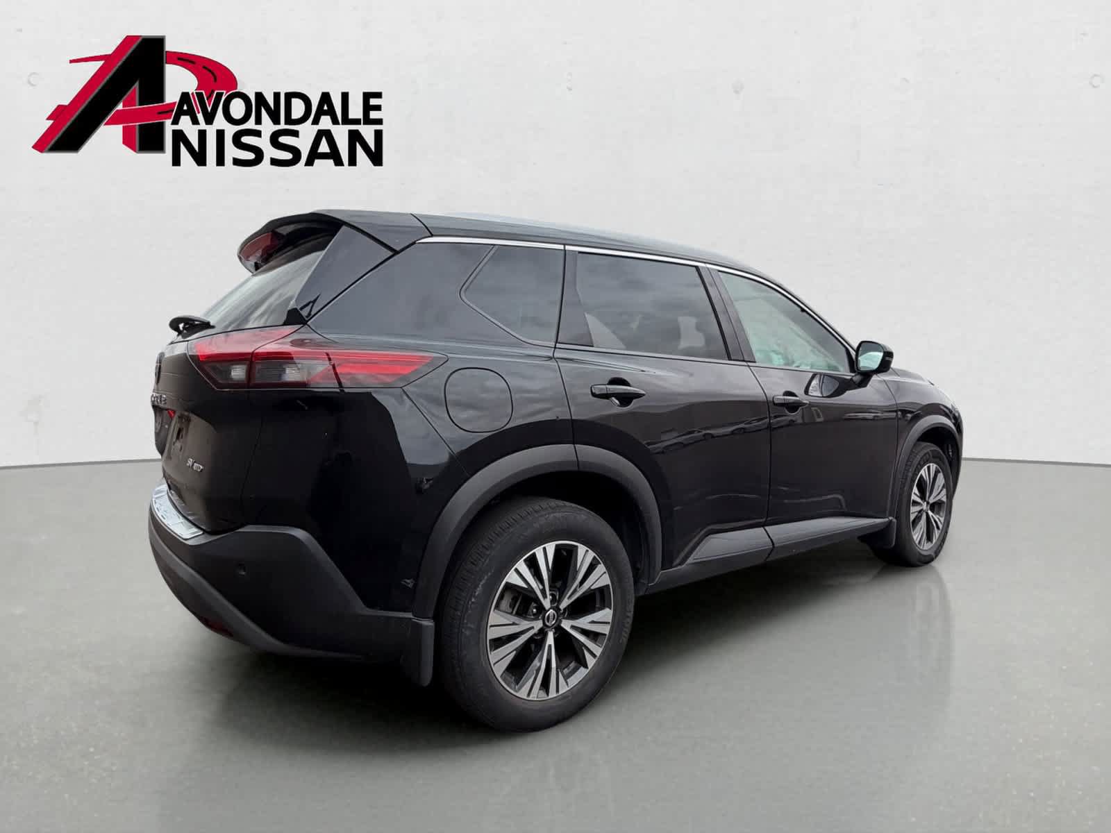 Used 2021 Nissan Rogue SV w/ Premium Package AWD/4WD image 3