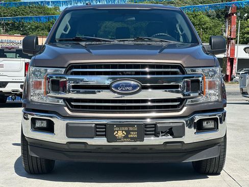 Used 2018 Ford F150 XLT w/ Trailer Tow Package RWD image 2