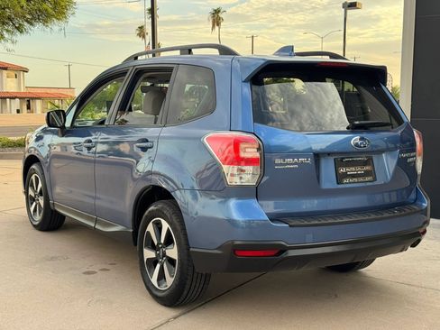 Used 2017 Subaru Forester 2.5i Premium w/ All-Weather Package AWD/4WD image 8