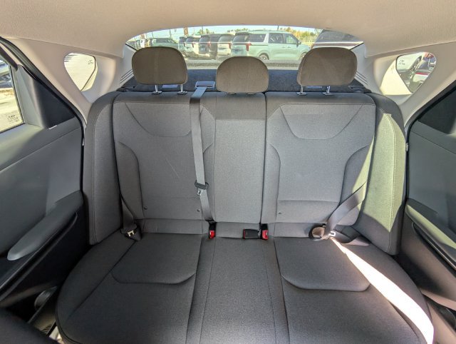 Used 2025 Kia K4 FWD image 25