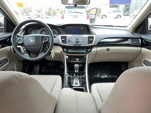 Used 2017 Honda Accord LX image 14