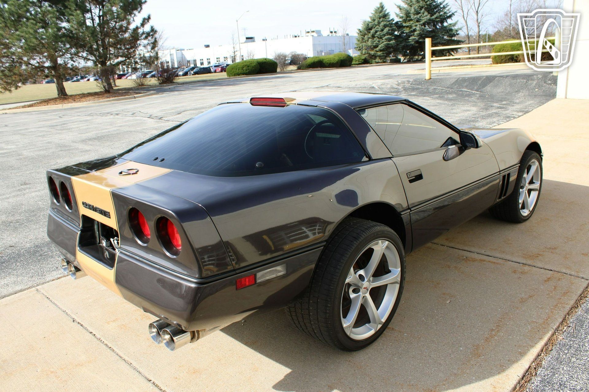 Used 1988 Chevrolet Corvette Coupe RWD image 8