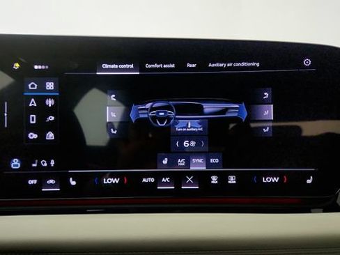 Used 2025 Audi A6 e-tron Premium Plus w/ Premium Plus RWD image 68