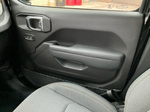 New 2026 Jeep Gladiator Sport image 16