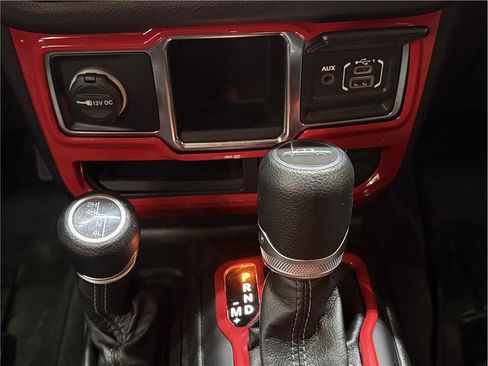 Used 2024 Jeep Gladiator Sport image 21