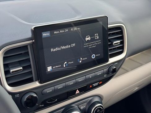 New 2026 Hyundai Venue SEL FWD image 24