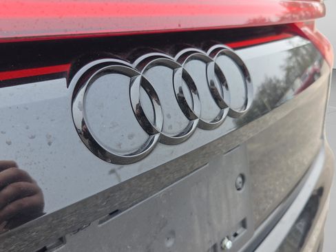 Used 2023 Audi SQ8 Premium Plus image 33