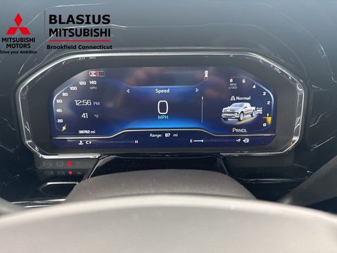 Used 2024 Chevrolet Silverado 1500 LT image 29