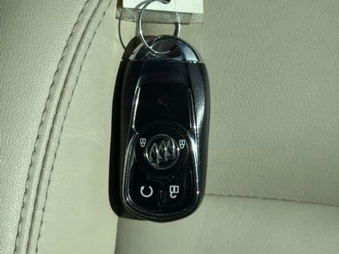 Certified 2019 Buick Encore Essence w/ Safety Package II FWD image 27