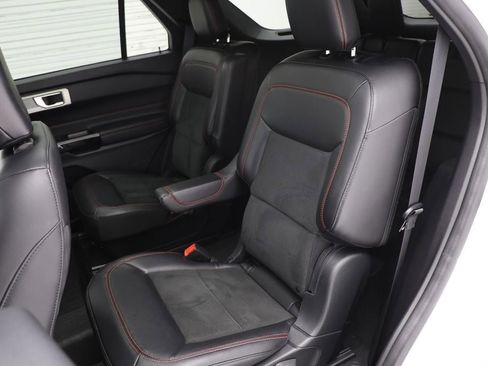 Used 2022 Ford Explorer ST-Line w/ Class IV Trailer Tow Package image 11