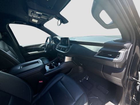 Used 2022 Chevrolet Tahoe LT w/ Luxury Package RWD image 30