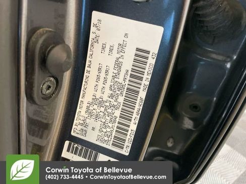 Used 2018 Toyota Tacoma TRD Sport image 27