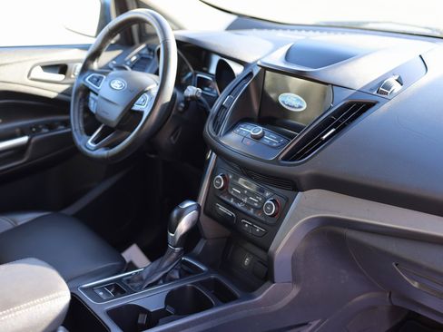 Certified 2019 Ford Escape SEL image 10