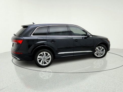 Used 2021 Audi Q7 3.0T Premium Plus w/ Premium Plus Package AWD/4WD image 8