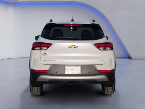 Used 2024 Chevrolet TrailBlazer LT w/ Convenience Package image 13