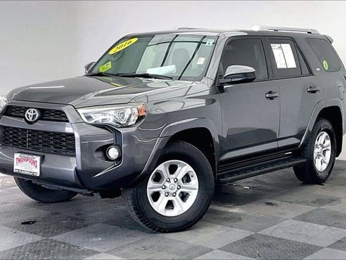 Used 2016 Toyota 4Runner SR5 AWD/4WD image 12