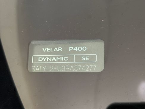 Used 2024 Land Rover Range Rover Velar Dynamic SE AWD/4WD image 24