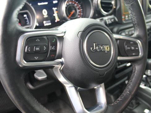 Used 2021 Jeep Wrangler Unlimited Sahara image 10