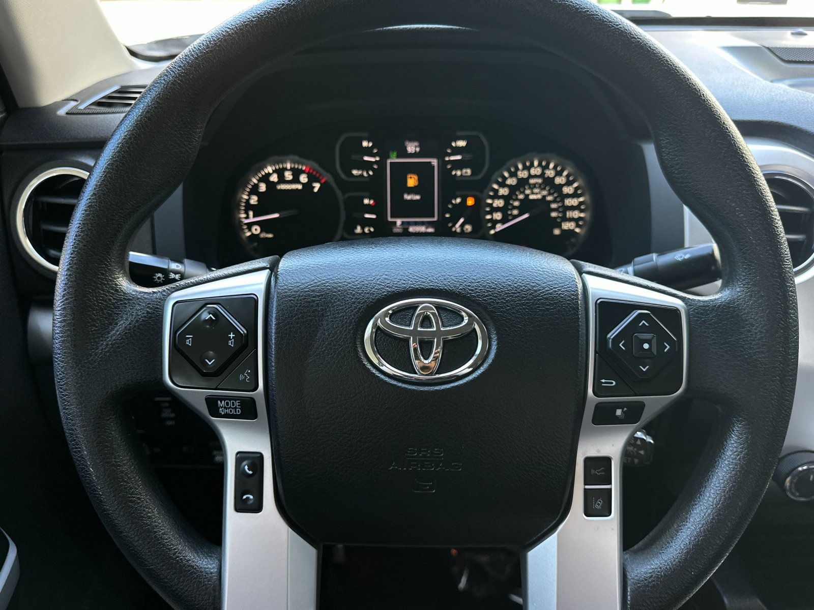 Used 2021 Toyota Tundra SR5 w/ SR5 Upgrade Package AWD/4WD image 19