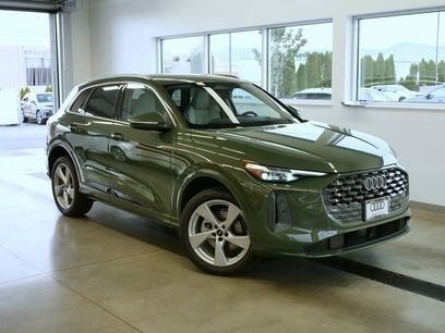 New 2025 Audi Q5 Premium Plus