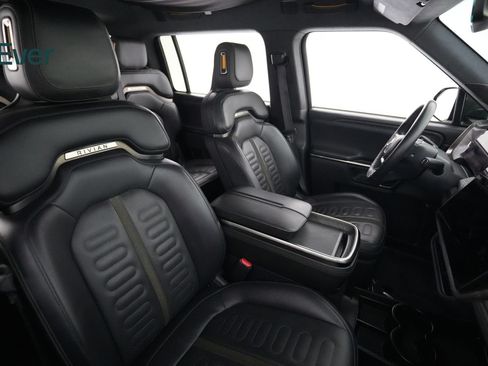 Used 2023 Rivian R1S Adventure AWD/4WD image 23