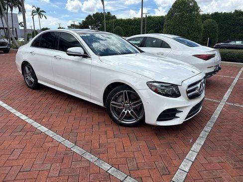 Used 2019 Mercedes-Benz E 300 4MATIC image 1